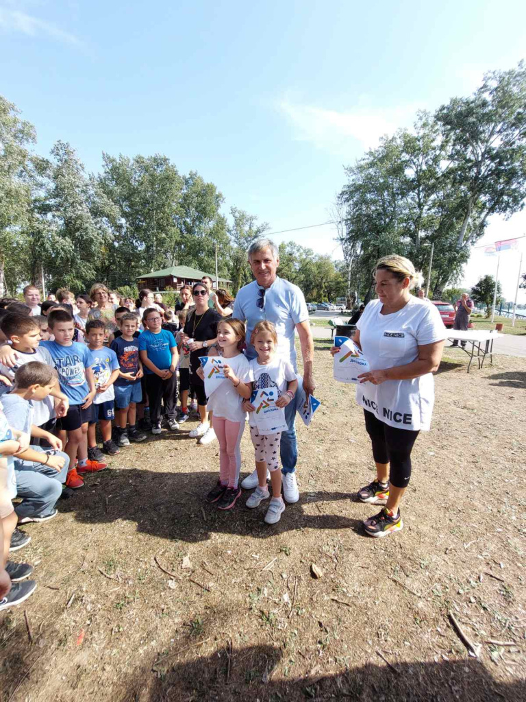 IMG-929670958d9e3445a3eea90ba57e7985-V.jpg IMG-929670958d9e3445a3eea90ba57e7985-V.jpg